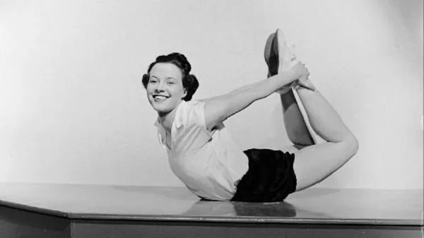 Vera Richardson | bow pose | asanas | Dhanurasana | try yoga retreat at peaceinside.me
