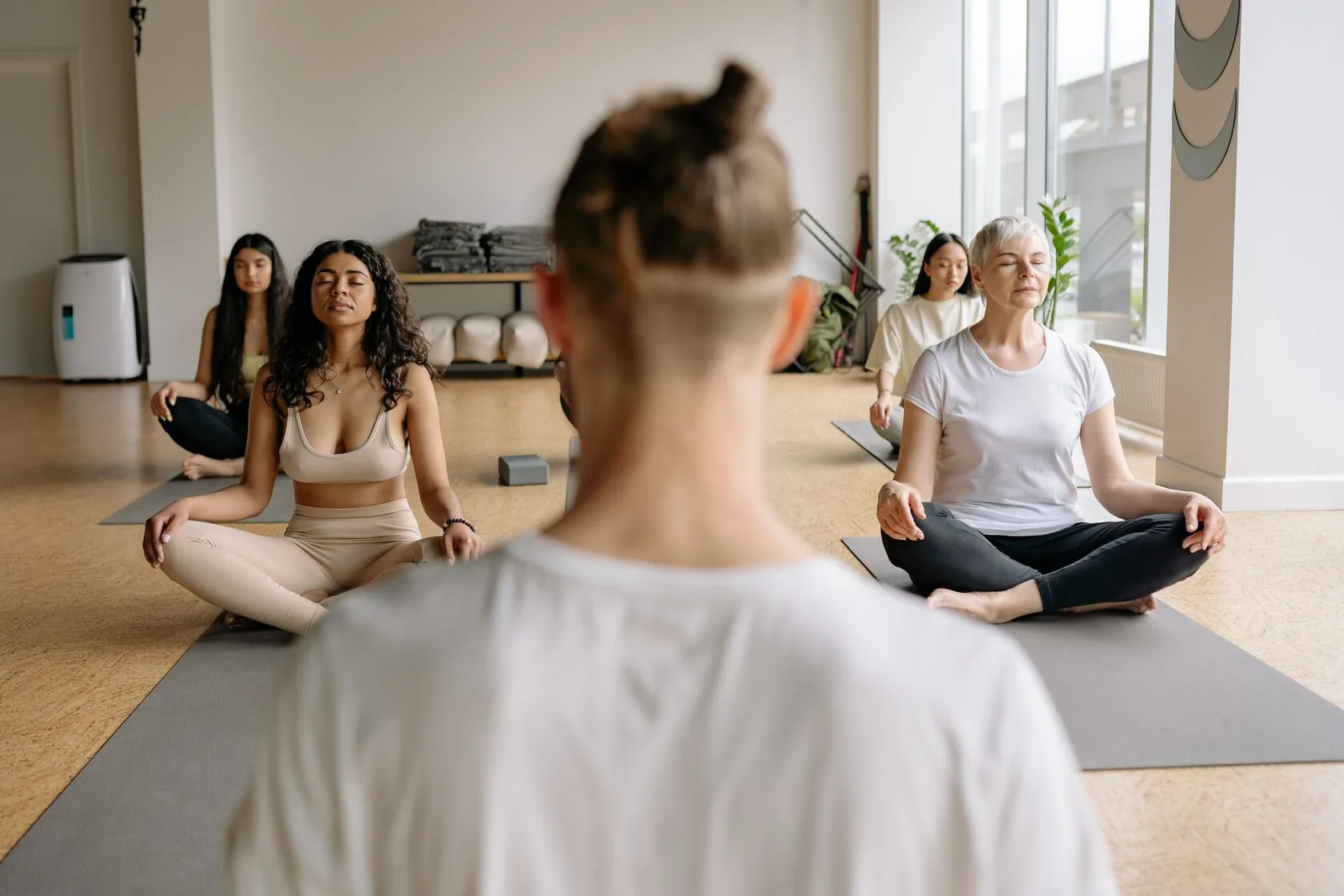  What Is Mindfulness? Mindfulness is the quality or ability to be fully conscious. 